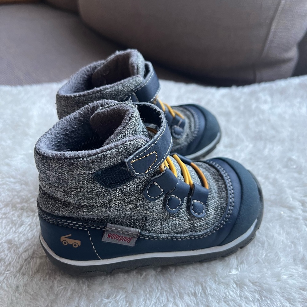 See Kai Run Size 7 C7 Toddler Winter Fall Boots